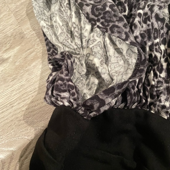 Le Chateau black fitted dress with grey-blue animal print off shoulder top - Picture 4 of 6